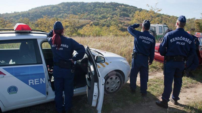 Rejtélyes eltűnés: már egy hónapja nyomoznak a hatóságok egy pécsi középkorú férfi után, akinek hollétéről senki sem tud semmit. A barátok és a családtagok elkeseredetten keresik, hiszen úgy tűnik, hogy segíthetett volna egy fontos ügyben. A közösség össz