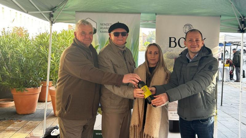 Feltárult, melyik bor hódította meg a pécsi ínyencek szívét – részt vettünk a különleges kóstolón (VIDEÓ)