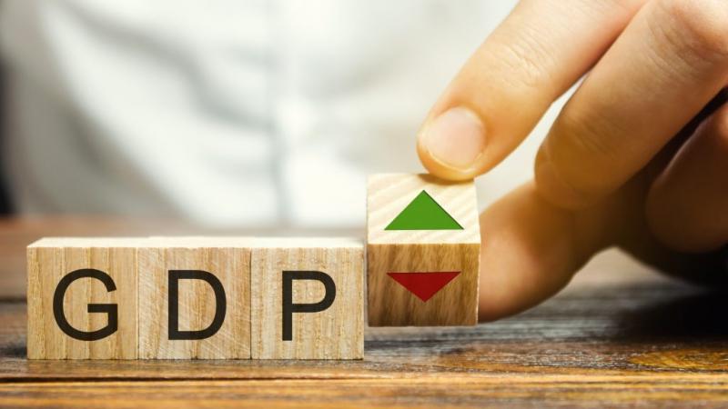 Repülőgép-rajtból kényszerű landolás: a kormány gazdasági víziója meghiúsul.
