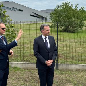 Pressman véleménye szerint Trump Orbántól vette át a megfélemlítés kultúráját, amelynek elemei a politikai kommunikációban és a hatalomgyakorlásban is megfigyelhetők.