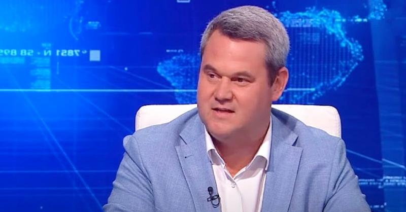 Itt a válasz: Takács Péter reagált, miután egy végzős orvost hallgatott, aki az egészségügyi rendszer válságáról osztotta meg gondolatait.