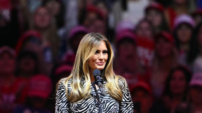 Melania Trump üzenetet intézett Vlagyimir Putyinnak az Ukrajnából elrabolt és Oroszország területére szállított gyermekek sorsáról.