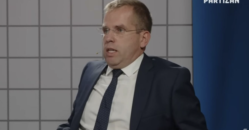 Íme egy friss és izgalmas vad tiszás vallomás, videóval kísérve! | Demokrata

Fedezd fel velünk a természet csodáit és a vadon élő állatok varázslatos világát! A legújabb videónkban betekintést nyerhetsz a vadászat izgalmaiba, valamint a tiszai táj lenyűg